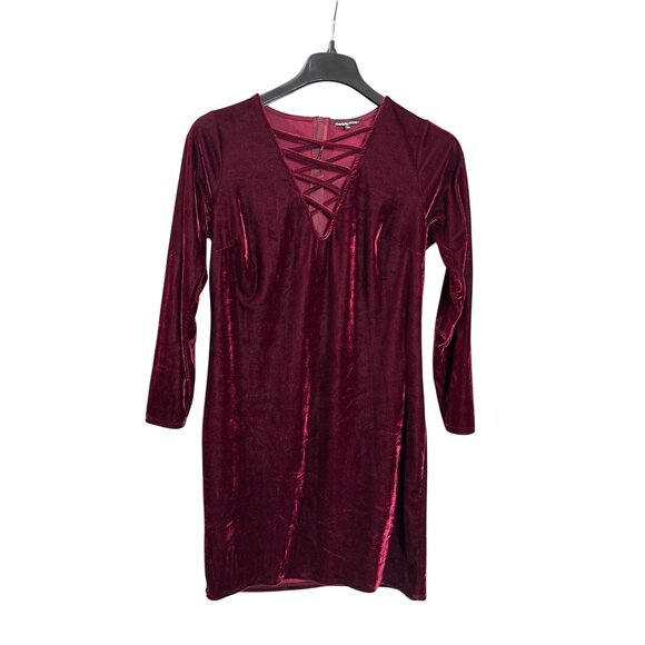Charlotte Russe Womens Burgundy Velvet Strappy V Neck Dress Size 1X Made In USA - Picture 1 of 9
